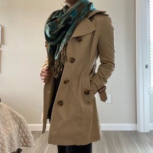 E Land trench coat